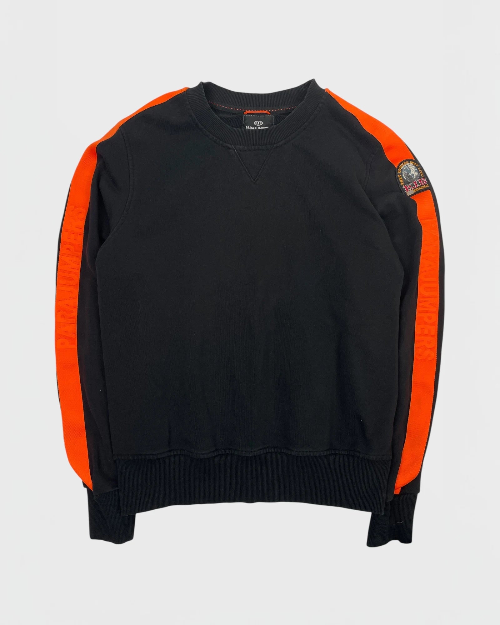 Parajumpers pull